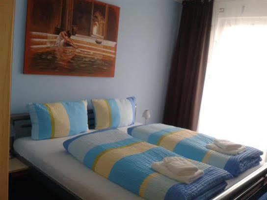Hotel Ackermann Riedstadt المظهر الخارجي الصورة
